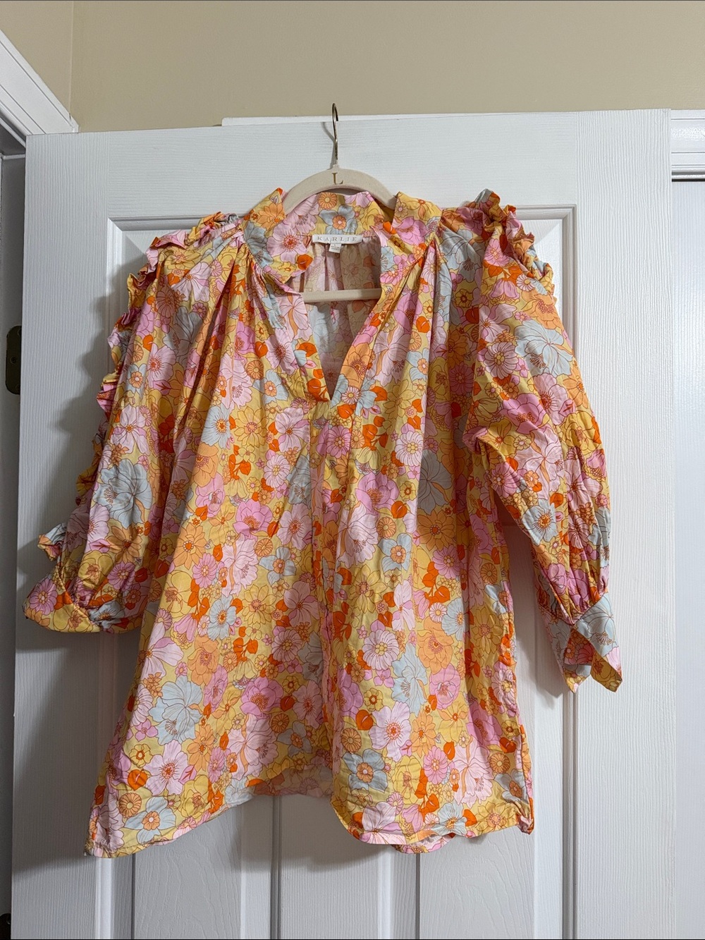Karlie Women's Colorful 3/4 Sleeve Floral Print Ruffle Blouse Size Large